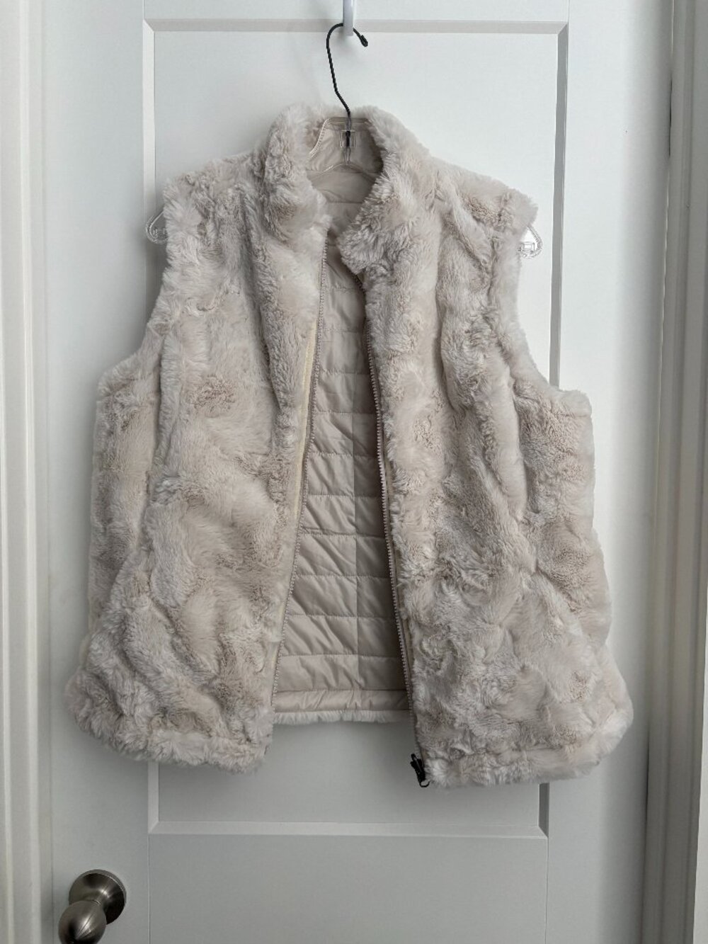 Original Nicole Miller Reversible Faux Fur Vest – Cream- Medium - pre-owned